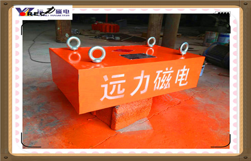 永磁除鐵器，遼寧rcyd懸掛式永磁除鐵器知識參數(shù)_內(nèi)部磁塊安裝方法_遼寧rcyd懸掛式永磁除鐵器型號價格