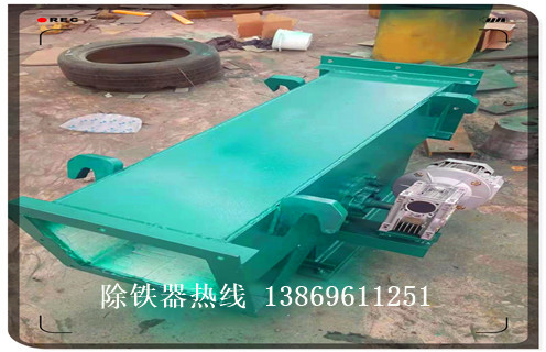 永磁管道自卸式除鐵器，永磁管道自卸式除鐵器廠家_技術(shù)參數(shù)_永磁管道自卸式除鐵器廠家磁塊安裝方式_如何換帶