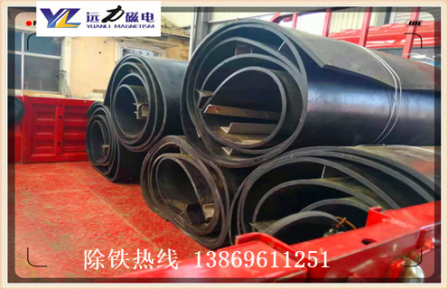除鐵器皮帶，河北除鐵器皮帶跑偏如何調(diào)_河北除鐵器皮帶跑偏如何調(diào)怎么調(diào)整皮帶原因及如何調(diào)_刮板價格  