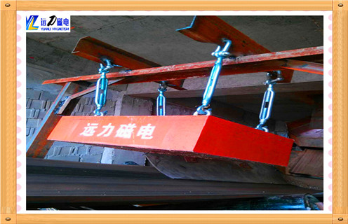 超強(qiáng)懸掛式永磁除鐵器，云南超強(qiáng)懸掛式永磁除鐵器_云南超強(qiáng)懸掛式永磁除鐵器多少錢_使用說明書原理型號