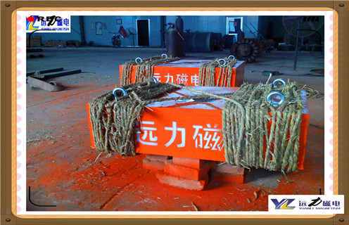 懸掛式永磁除鐵器，四川懸掛式永磁除鐵器生產(chǎn)_內(nèi)部磁塊安裝方法_四川懸掛式永磁除鐵器生產(chǎn)型號(hào)價(jià)格  